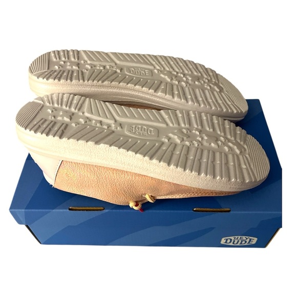 Hey Dude Pink Sneakers Casual Slip-On - Picture 11 of 12